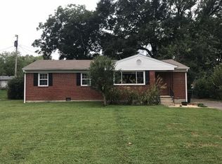 815 Maple Hill Dr, Tullahoma, TN 37388
