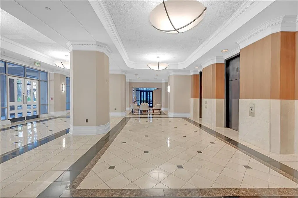1 bed, 1.0 bath, 1012 sqft, $2,000 — Photo 4