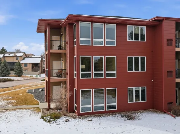 4027 Fairway Hills Dr, Rapid City, SD 57702