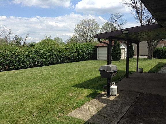 Covered Rear Patio