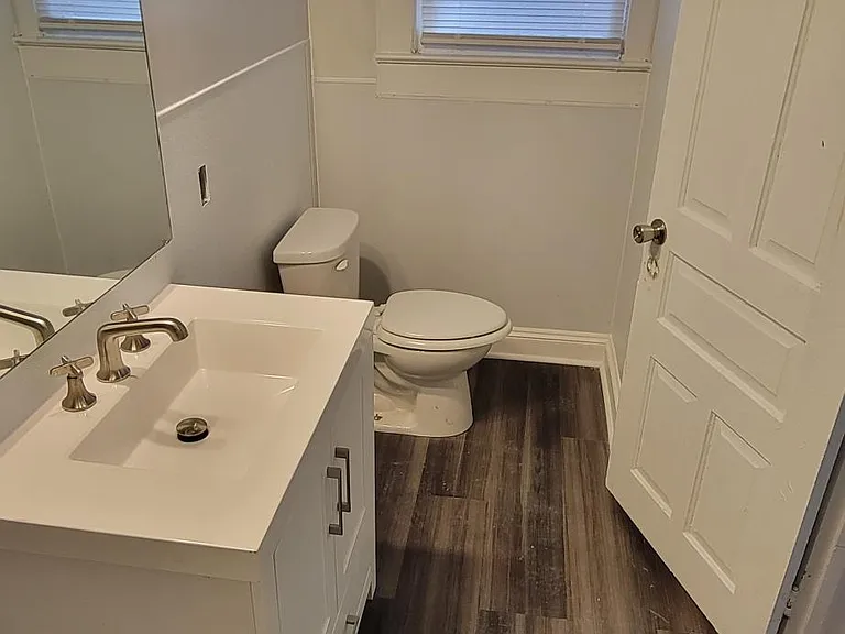 505 E Walnut St #A — Photo 7