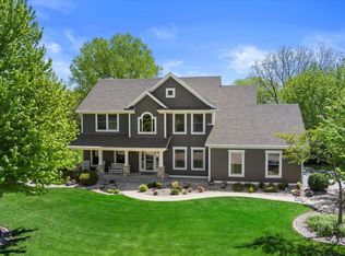 W150S7476 Kathryn Dr, Muskego, WI 53150