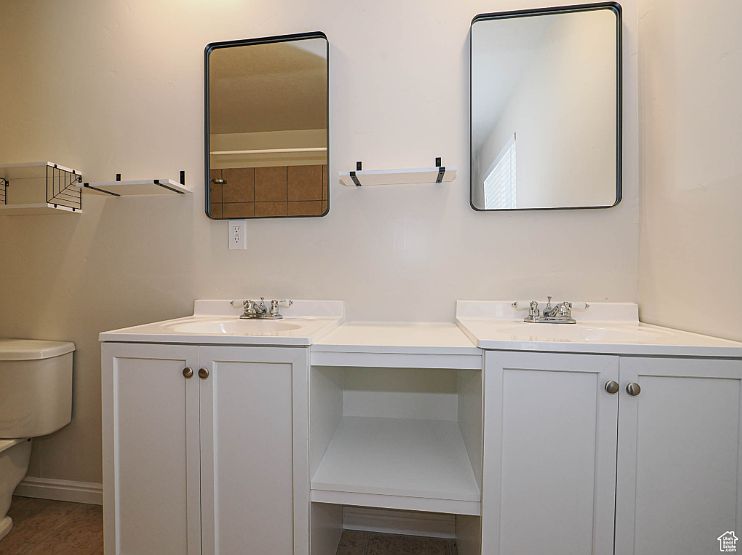 Full bath in master bedroom