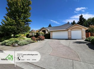 2081 Princeton Way, Redding, CA 96003