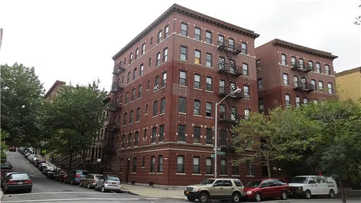 Rented by R New York | media 66