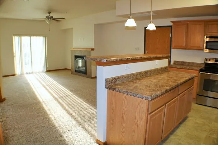 460 Cameron Way #105 — Photo 10