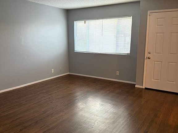 3rd image of 3026 23rd Ave #3026
