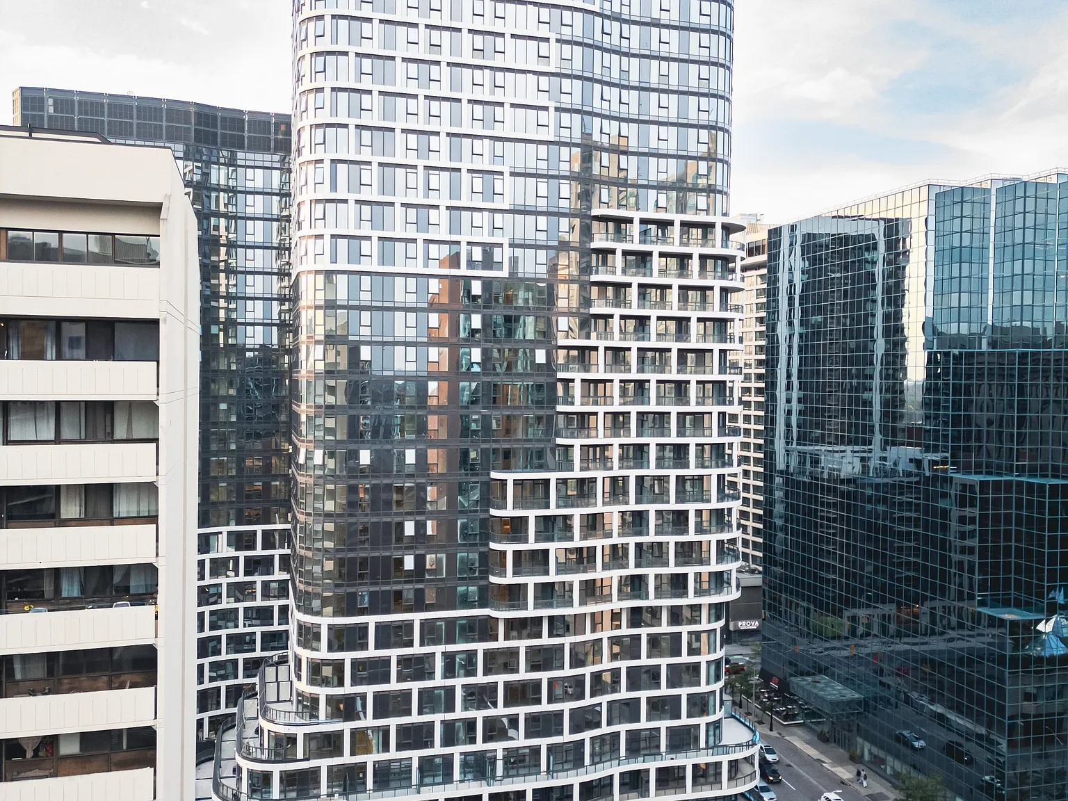 1 bed, $2,170 — Photo 4