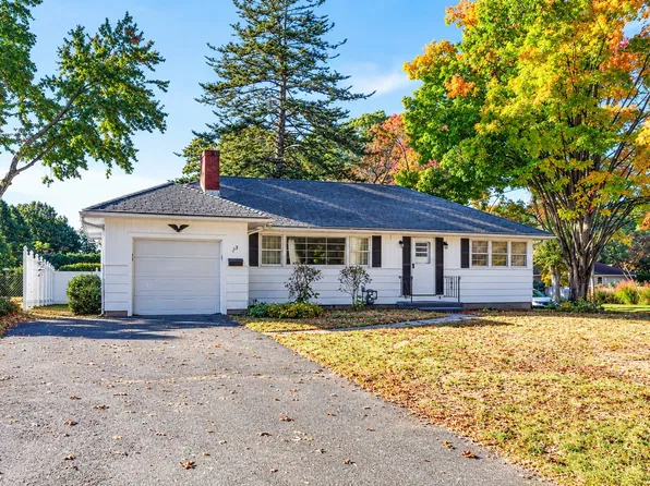 172 Harwich Rd, West Springfield, MA 01089