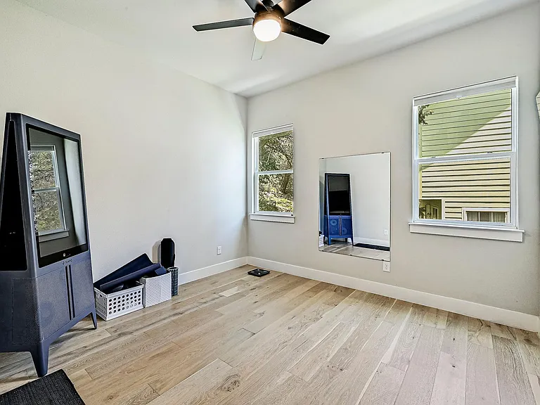 2603 Nocona Trl — Photo 12