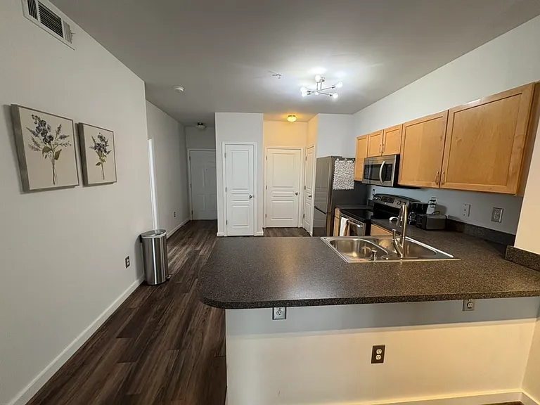 2020 5th Ave S #441 — Photo 4