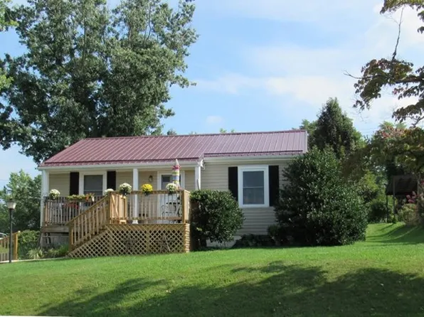 376 Lowry Dr, Abingdon, VA 24210