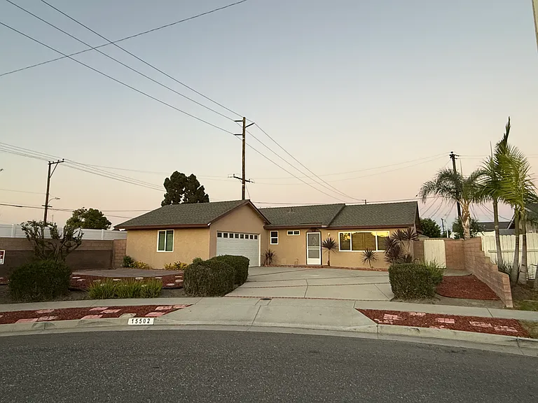 15502 Eliot Cir — Photo 1