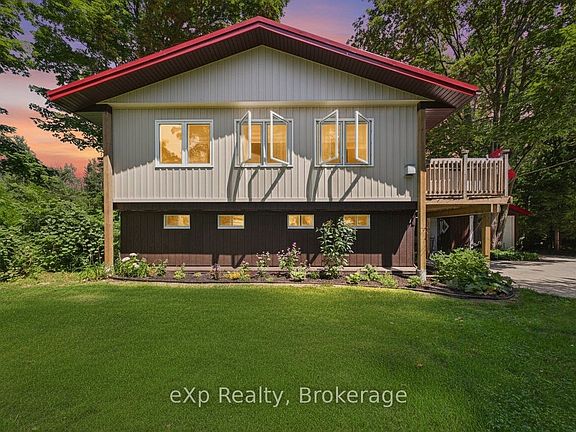 2nd image of 330 Tyendinaga Dr