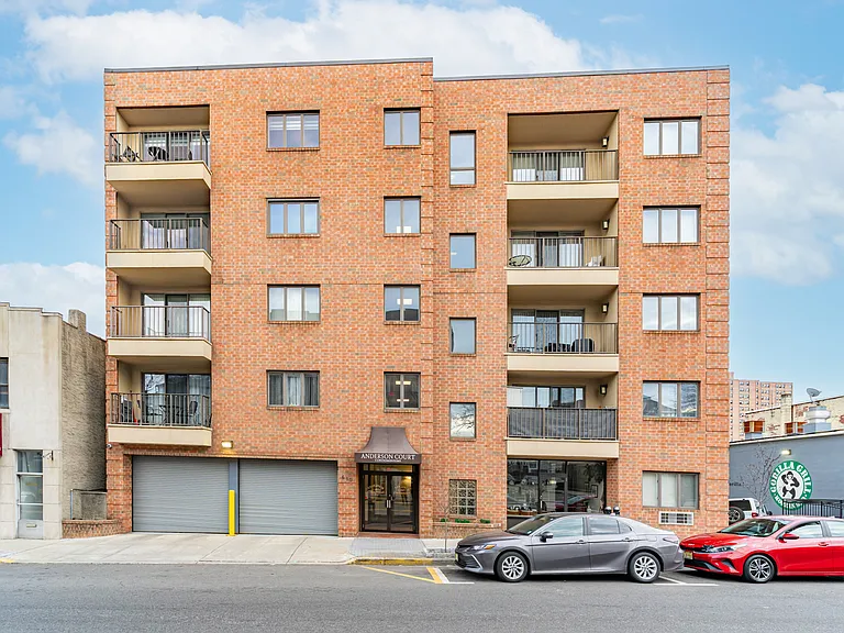 610 Anderson Ave #2E — Photo 2