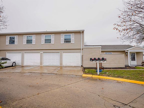 2nd image of 3292 Hanover Dr