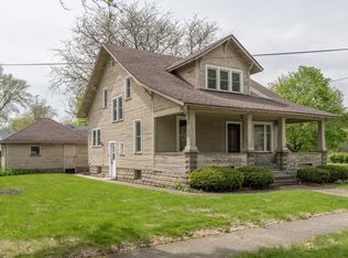 130 N Elm St, Leland, IL 60531
