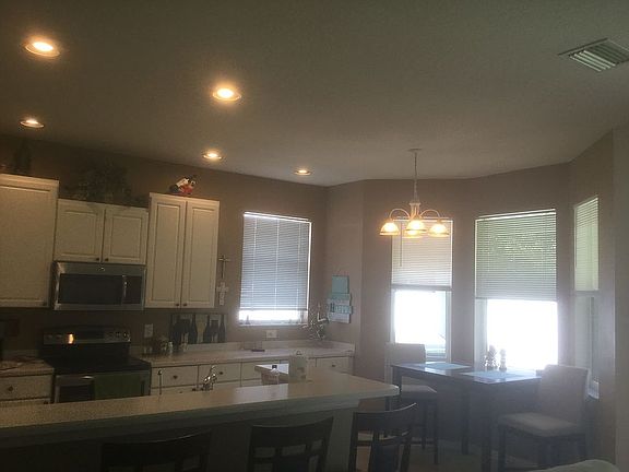 Eat in kitchen 