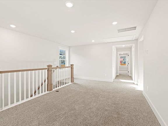 Welcome to the Paisley floorplan at Cedar Shoals - Heritage Collection.