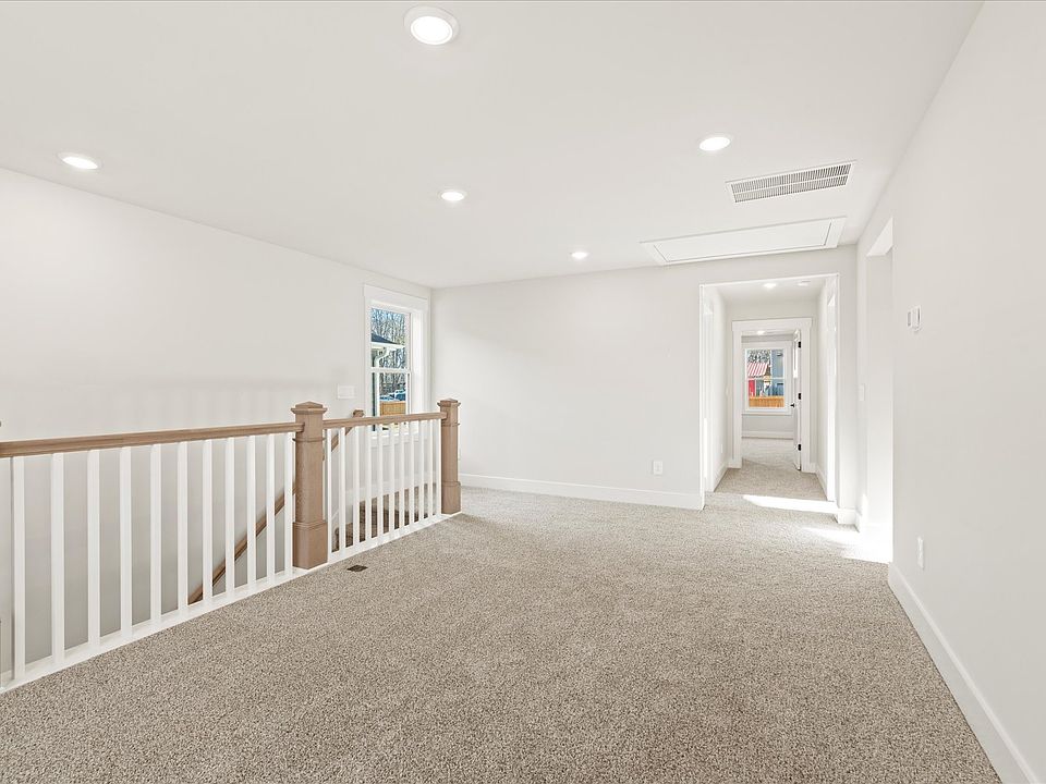 Welcome to the Paisley floorplan at Cedar Shoals - Heritage Collection.