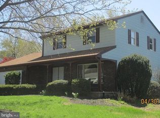 3460 Edenbridge Rd, York, PA 17402