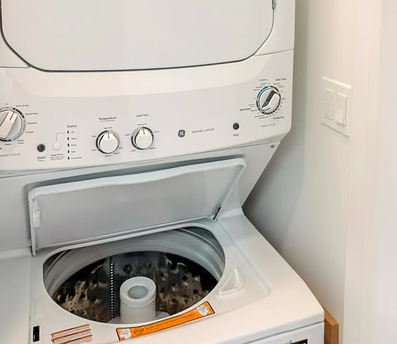 3 bed, 1010 sqft, $4,450 — Photo 4