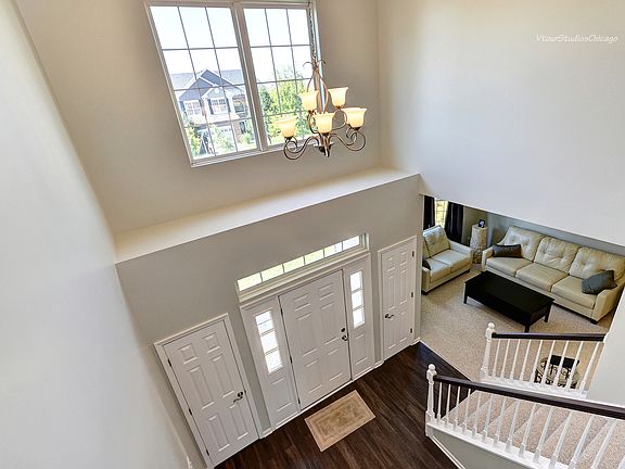 4th image of 1904 Crestview Dr