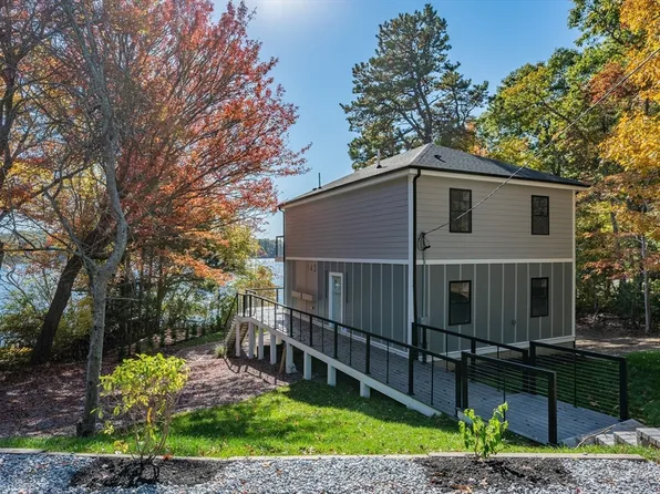 142 Pinecrest Beach Dr, East Falmouth, MA 02536