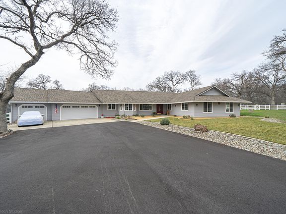 2nd image of 19203 Stonegate Dr