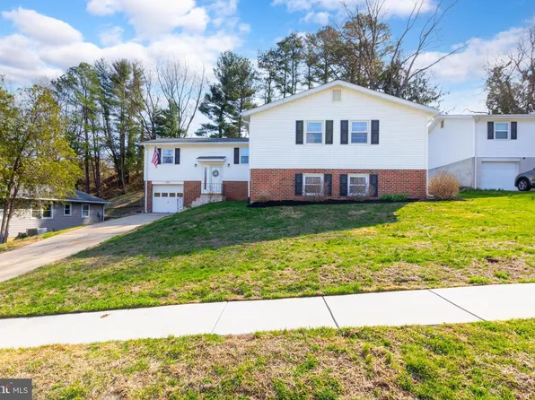 2917 Mattahoon Rd, Wilmington, DE 19808