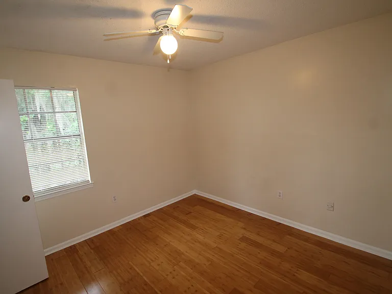 2528 Semken Ave #D — Photo 11