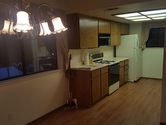 4th image of 3145 Benham Ct APT 3