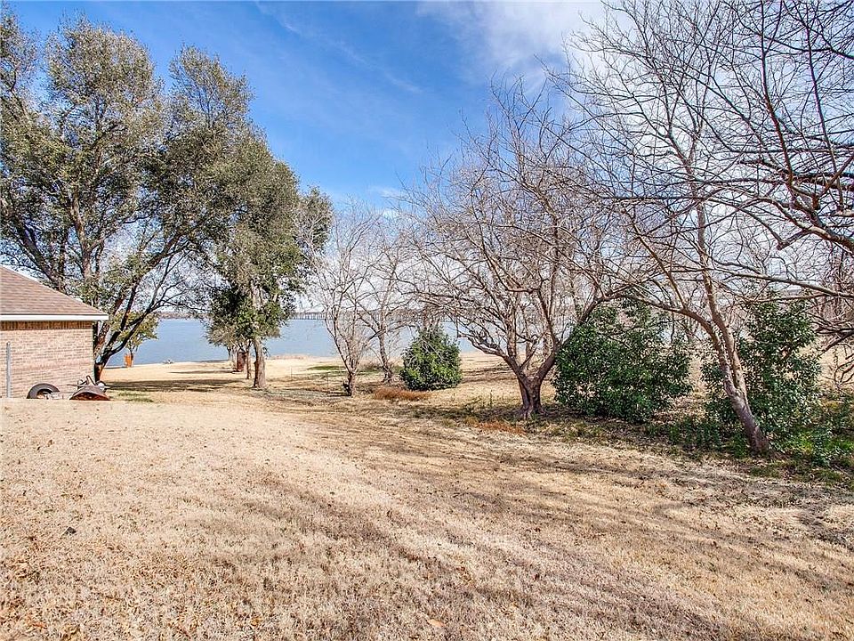 1st image of 4414 Scenic Cir