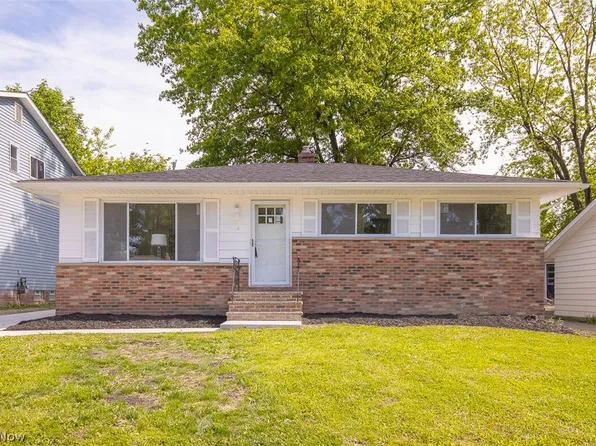 14936 Janice Dr, Maple Heights, OH 44137