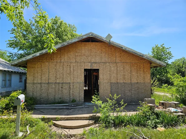 1008 Lackey St, Brownwood, TX 76801