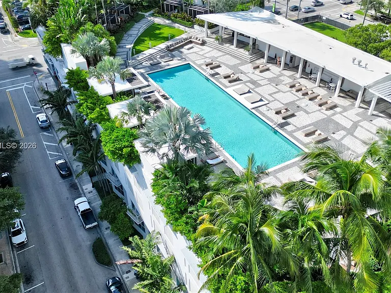 2020 N Bayshore Dr #1905 — Photo 11