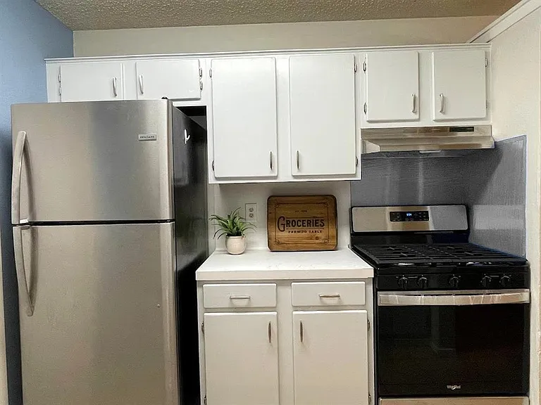 1808 Prairie Knoll Ct #B — Photo 7