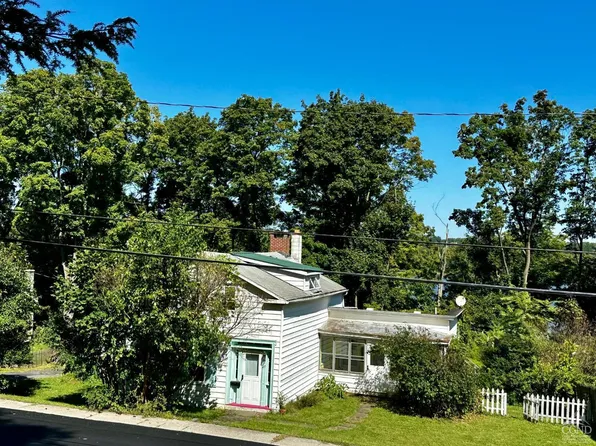 27 Church Street, Coxsackie, NY 12051