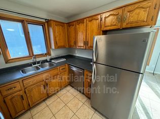 512 Black Bay Rd, Thunder Bay, ON P7A 1P8