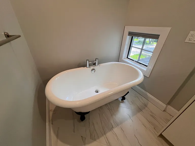 1748 South Rd — Photo 16