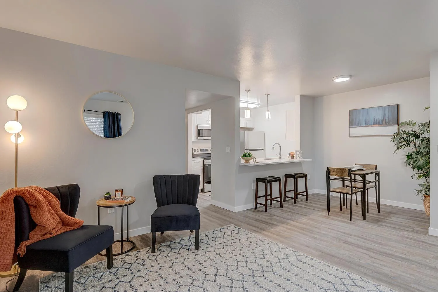 Rock Pointe Apartments — Photo 2