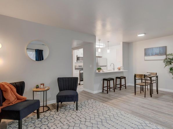 Rock Pointe Apartments | 663 E State St, Eagle, ID