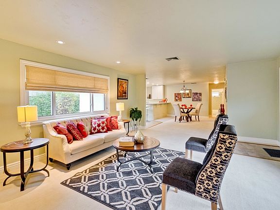 5th image of 1713 Peony Ln