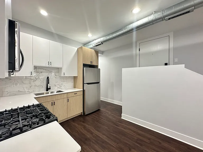 2171 W Wilson Ave #6H — Photo 4