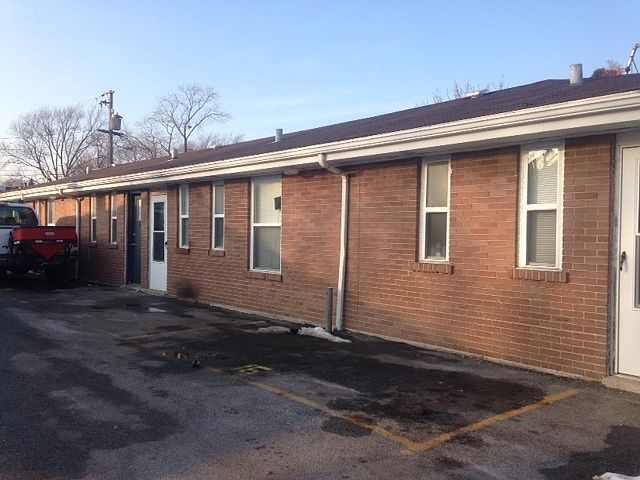 2nd image of 12150 Vincennes Rd APT 09