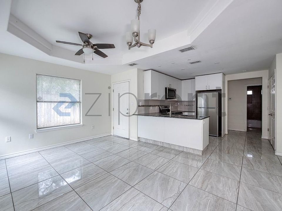 1st image of 1310 W Harrison Ave #3
