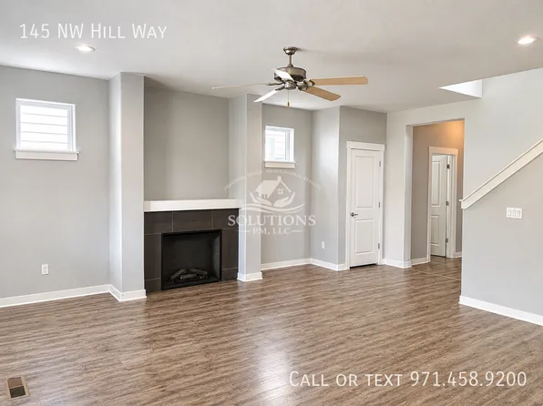 145 NW Hill Way, Estacada, OR 97023