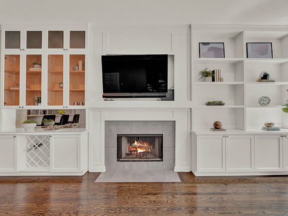 4th image of 1618 N Oakley Ave APT 2N