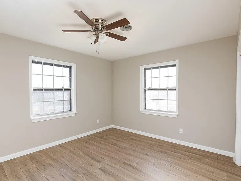 2400 W 45th Ave — Photo 13