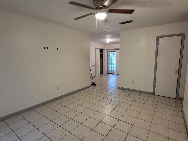 6310 Tierra Dr — Photo 9